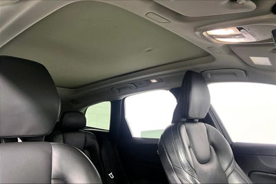 2023 Volvo XC60 B5 Ultimate Bright Theme
