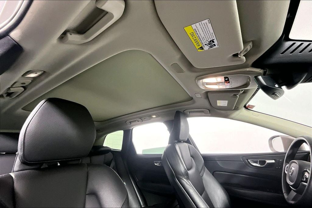 2023 Volvo XC60 B5 Plus Bright Theme