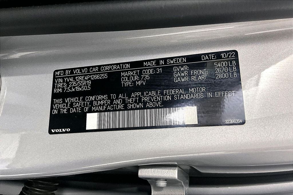 2023 Volvo XC60 B5 Plus Bright Theme