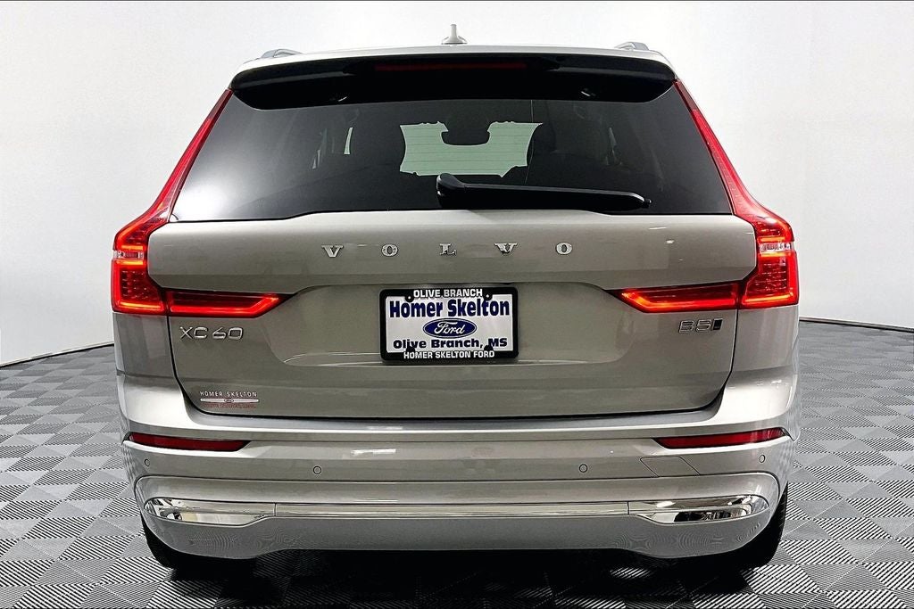2023 Volvo XC60 B5 Plus Bright Theme