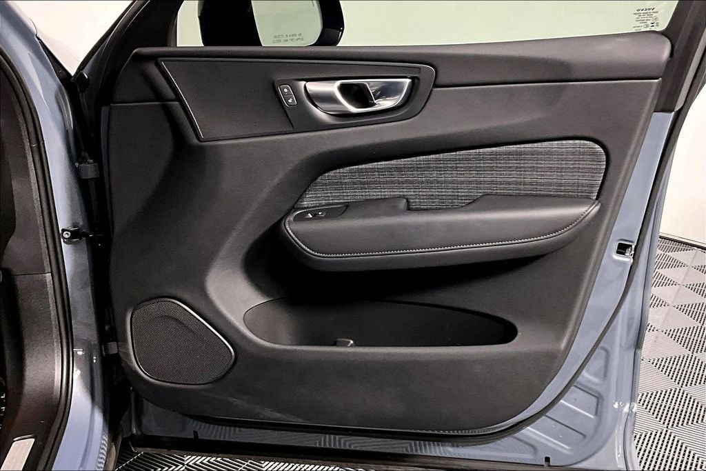 2024 Volvo XC60 B5 Core