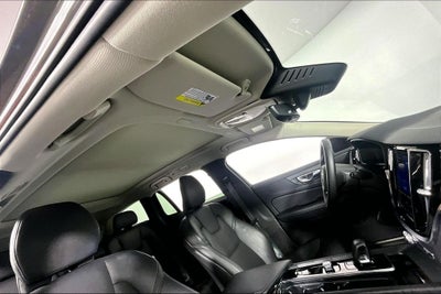 2025 Volvo V60 Cross Country B5 Plus
