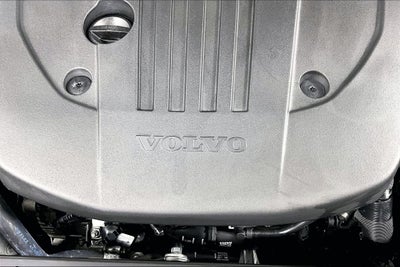 2025 Volvo V60 Cross Country B5 Plus