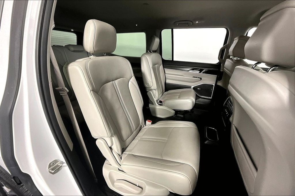 2024 Jeep Wagoneer Series II - Photo 27