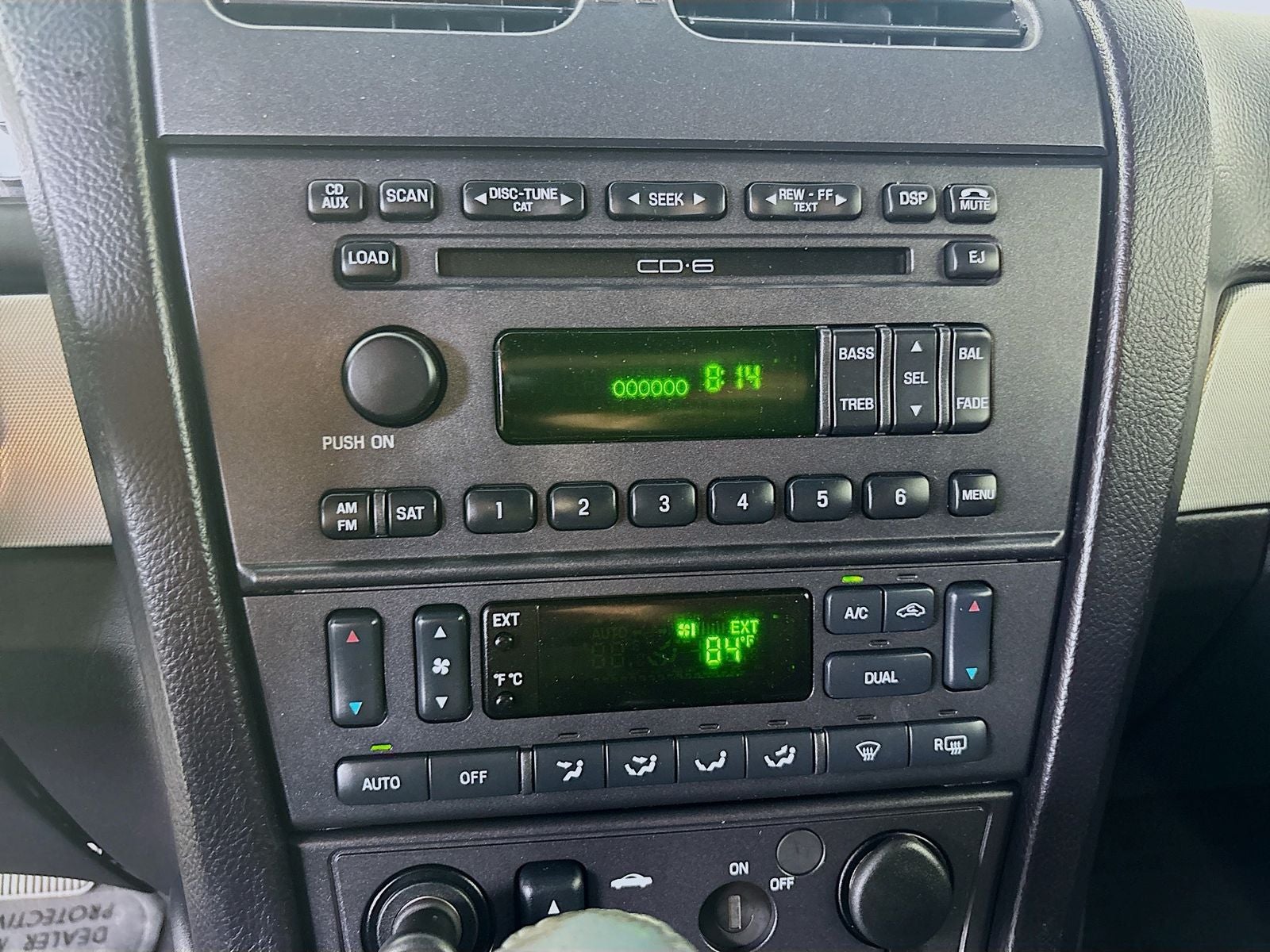 2005 Ford Thunderbird Base