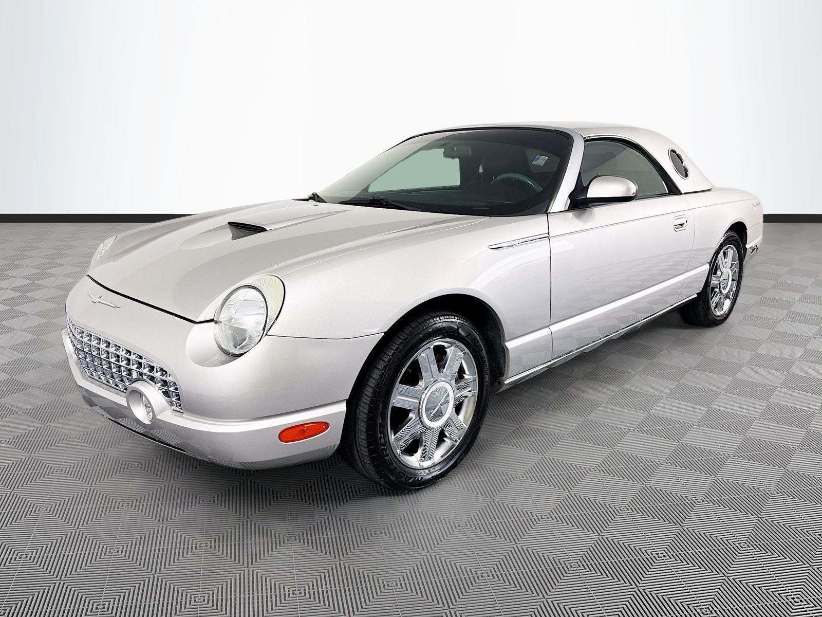 2005 Ford Thunderbird Base