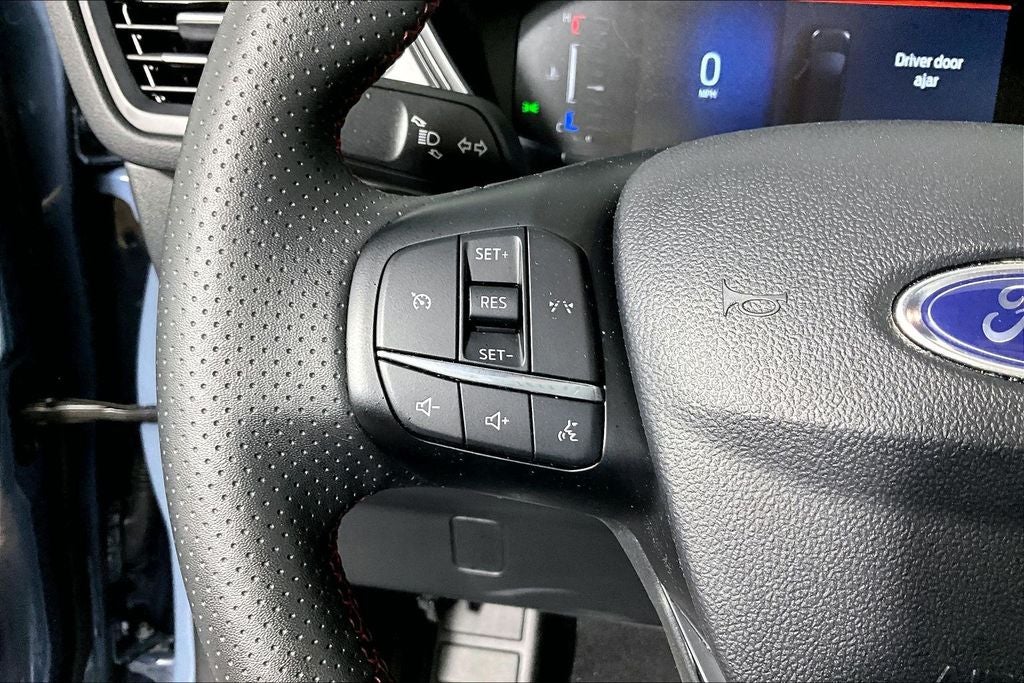2025 Ford Escape ST-Line - Photo 18