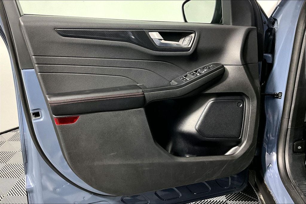 2025 Ford Escape ST-Line - Photo 23