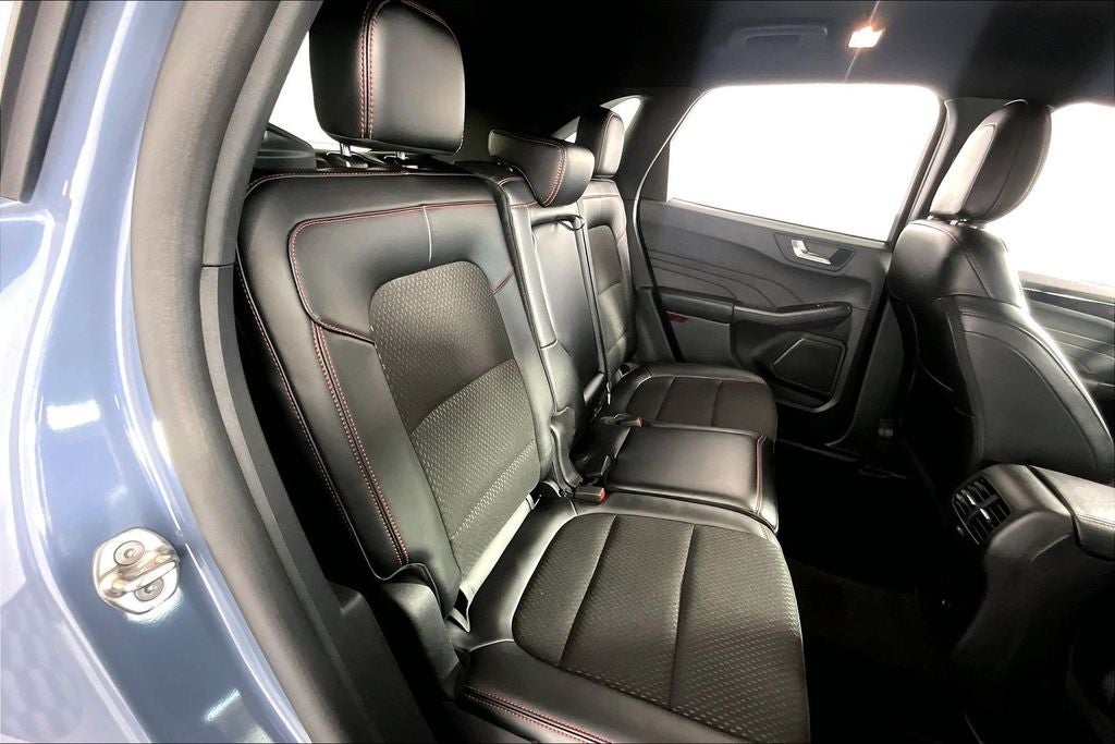 2025 Ford Escape ST-Line - Photo 27