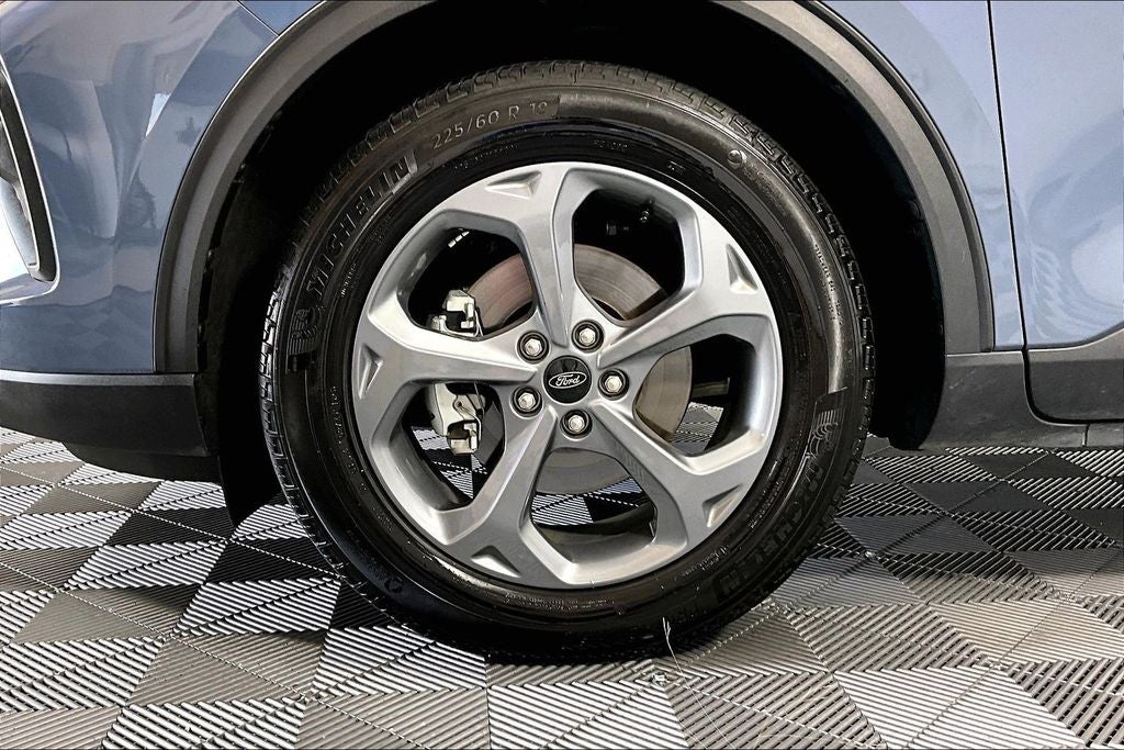 2025 Ford Escape ST-Line - Photo 8