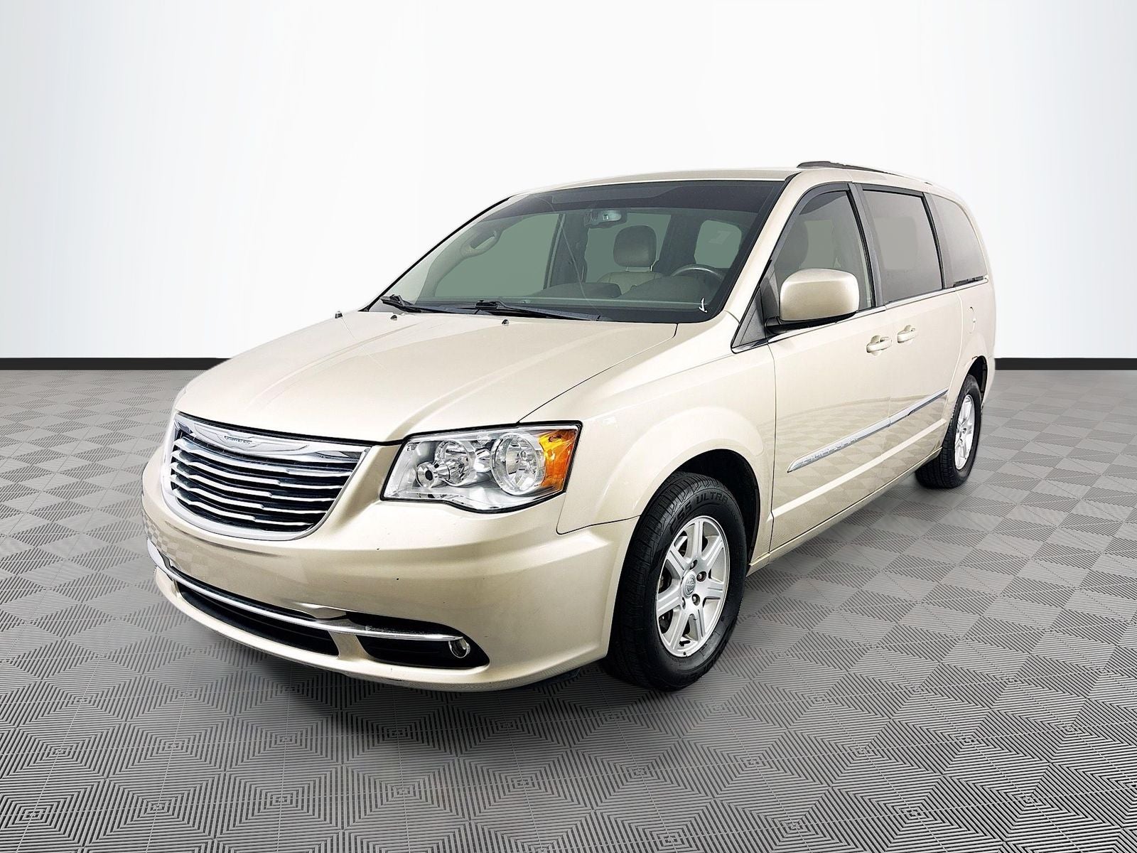 2012 Chrysler Town & Country Touring