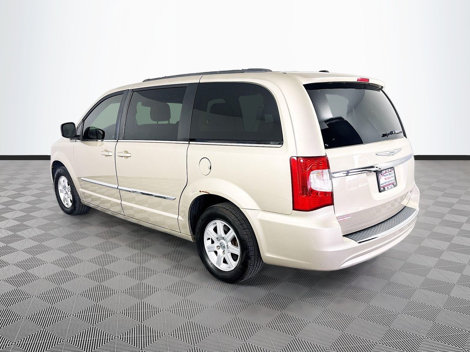 2012 Chrysler Town & Country Touring