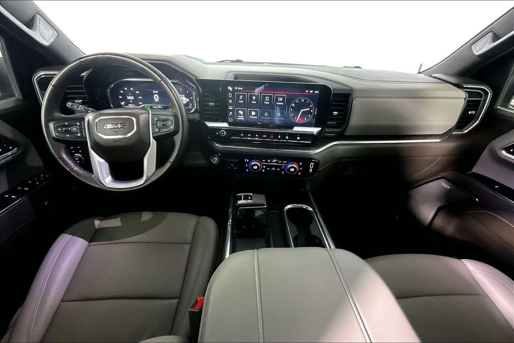 2024 GMC Sierra 1500 SLT - Photo 15