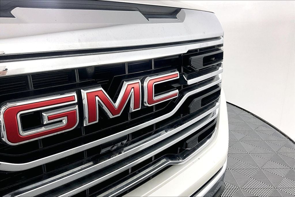 2024 GMC Sierra 1500 SLT - Photo 30
