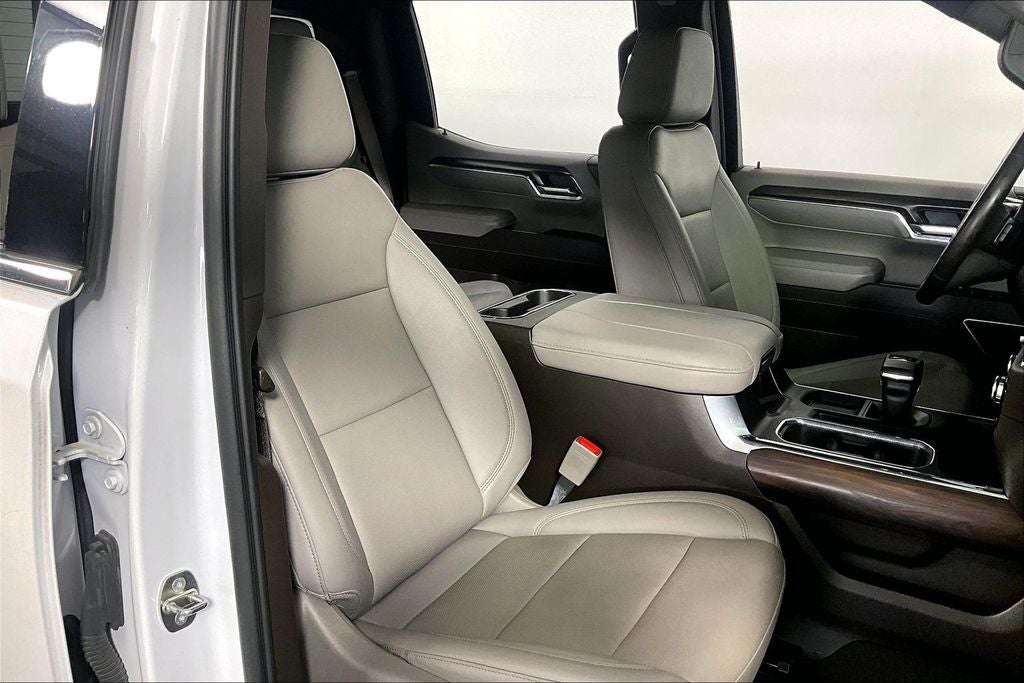 2024 GMC Sierra 1500 SLT - Photo 7