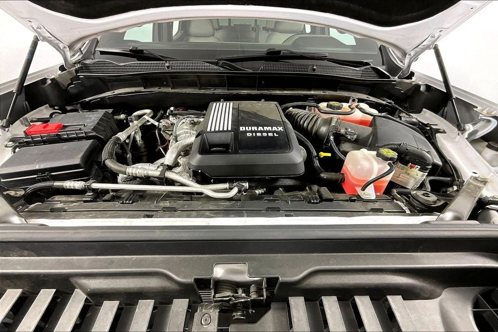 2024 GMC Sierra 1500 SLT - Photo 9