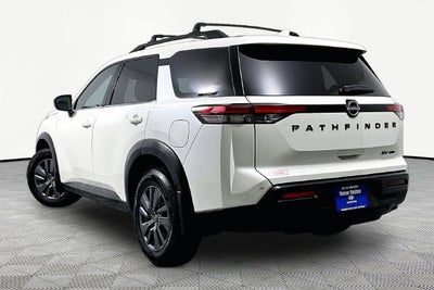 2024 Nissan Pathfinder SV