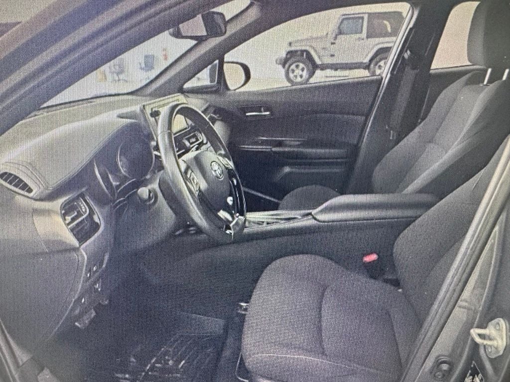 2018 Toyota C-HR XLE Premium