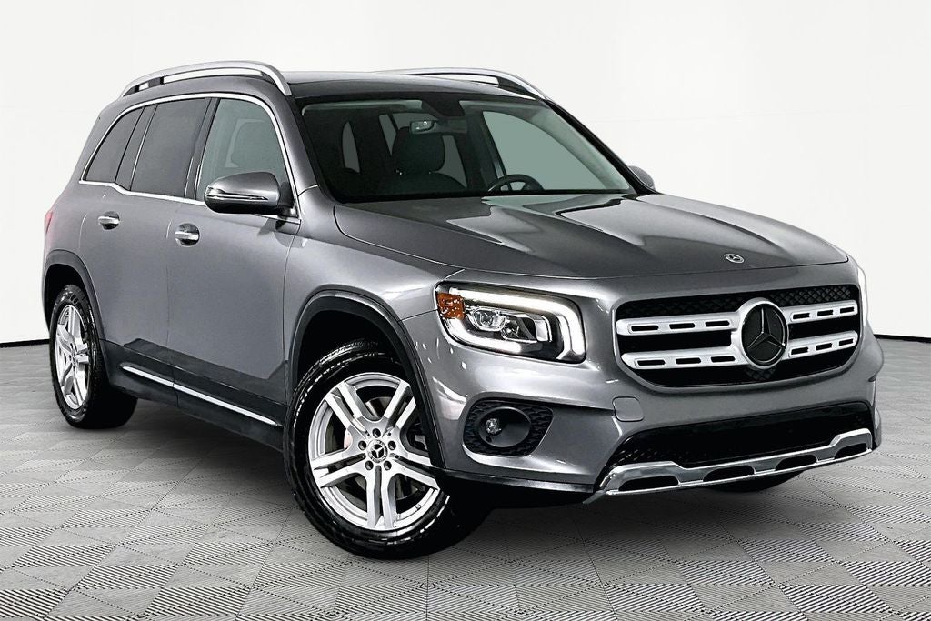 2022 Mercedes-Benz GLB GLB 250 4MATIC's photo