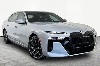 2023 BMW 7 Series 740i