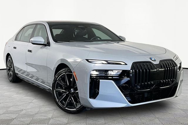 2023 BMW 7 Series 740i