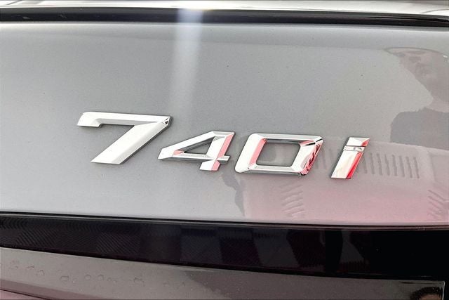 2023 BMW 7 Series 740i