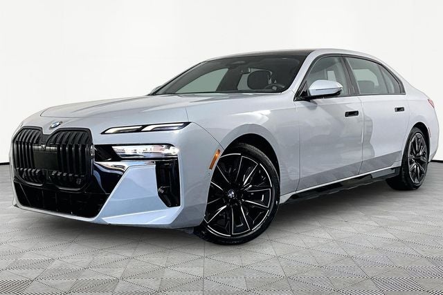 2023 BMW 7 Series 740i