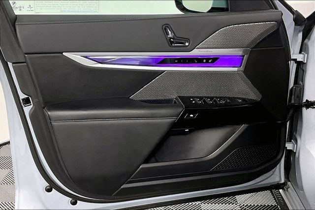 2023 BMW 7 Series 740i