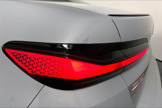 2023 BMW 7 Series 740i