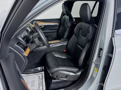 2024 Volvo XC90 B6 Plus Bright Theme