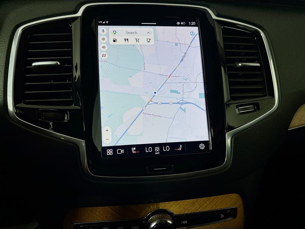 2024 Volvo XC90 B6 Plus Bright Theme