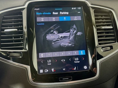 2024 Volvo XC90 B6 Plus Bright Theme
