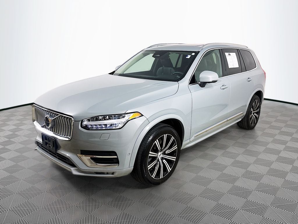 2024 Volvo XC90 B6 Plus Bright Theme