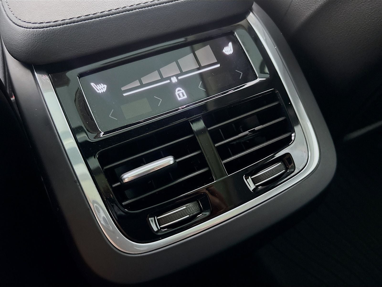 2023 Volvo XC90 B6 Plus 7-Seater