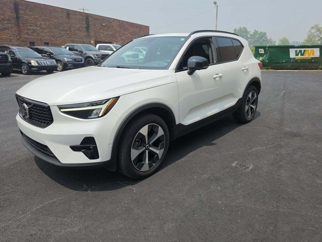 2023 Volvo XC40 Ultimate