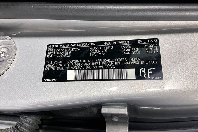 2023 Volvo XC60 B5 Plus Bright Theme