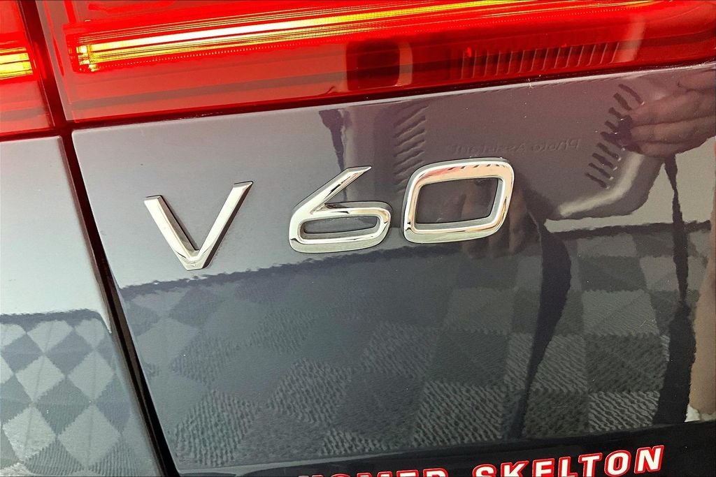 2025 Volvo V60 Cross Country Plus - Photo 14