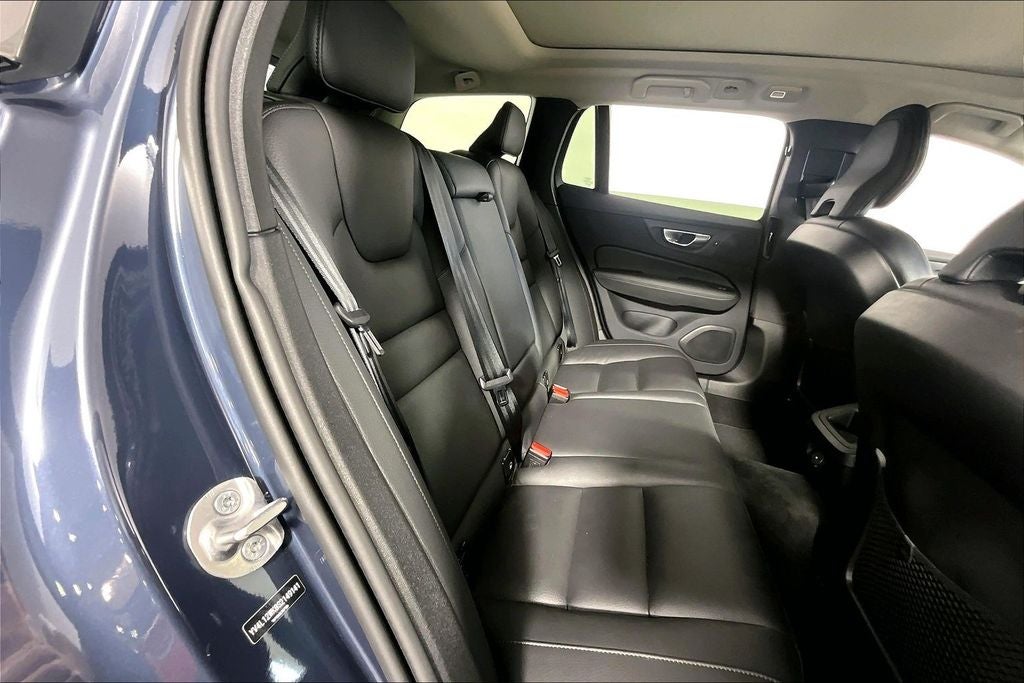 2025 Volvo V60 Cross Country Plus - Photo 27