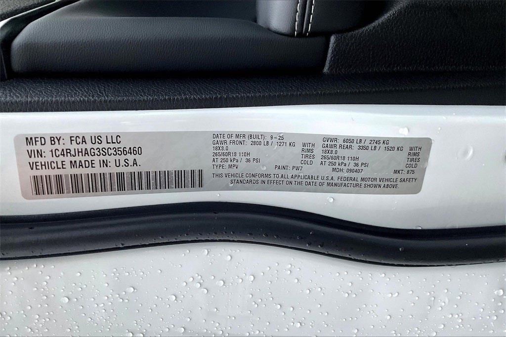 2025 Jeep Grand Cherokee Laredo X