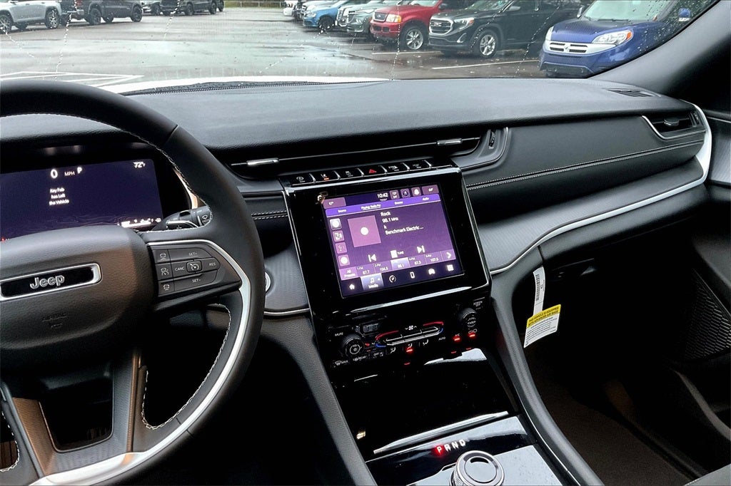 2025 Jeep Grand Cherokee Laredo X