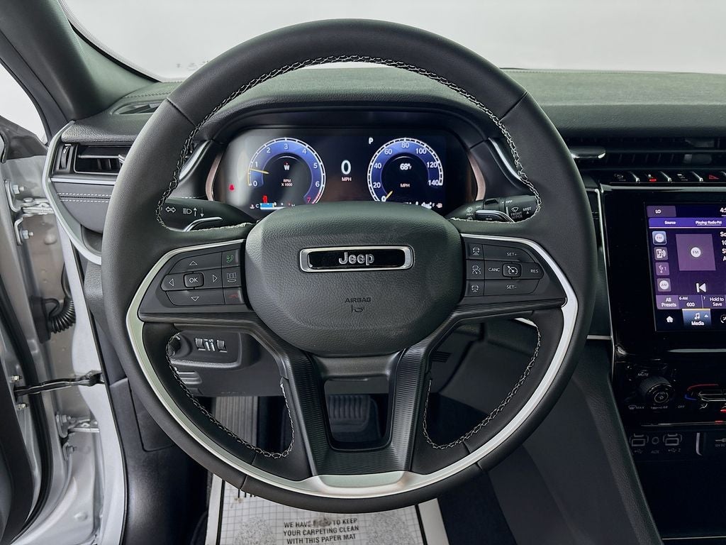 2026 Jeep Grand Cherokee Laredo
