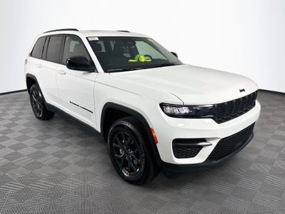2027 Jeep Grand Cherokee Laredo X
