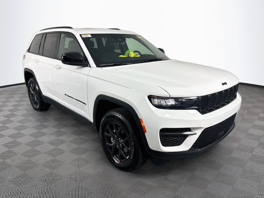 2027 Jeep Grand Cherokee Laredo X