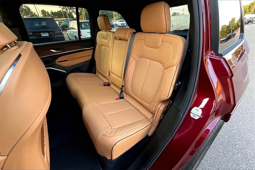 2025 Jeep Grand Cherokee Summit