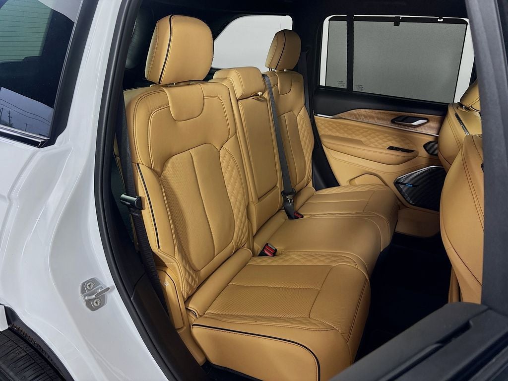2026 Jeep Grand Cherokee Summit