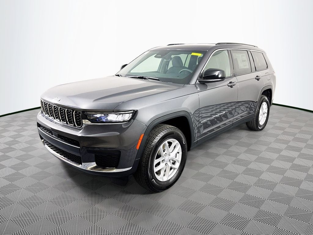 2026 Jeep Grand Cherokee Laredo