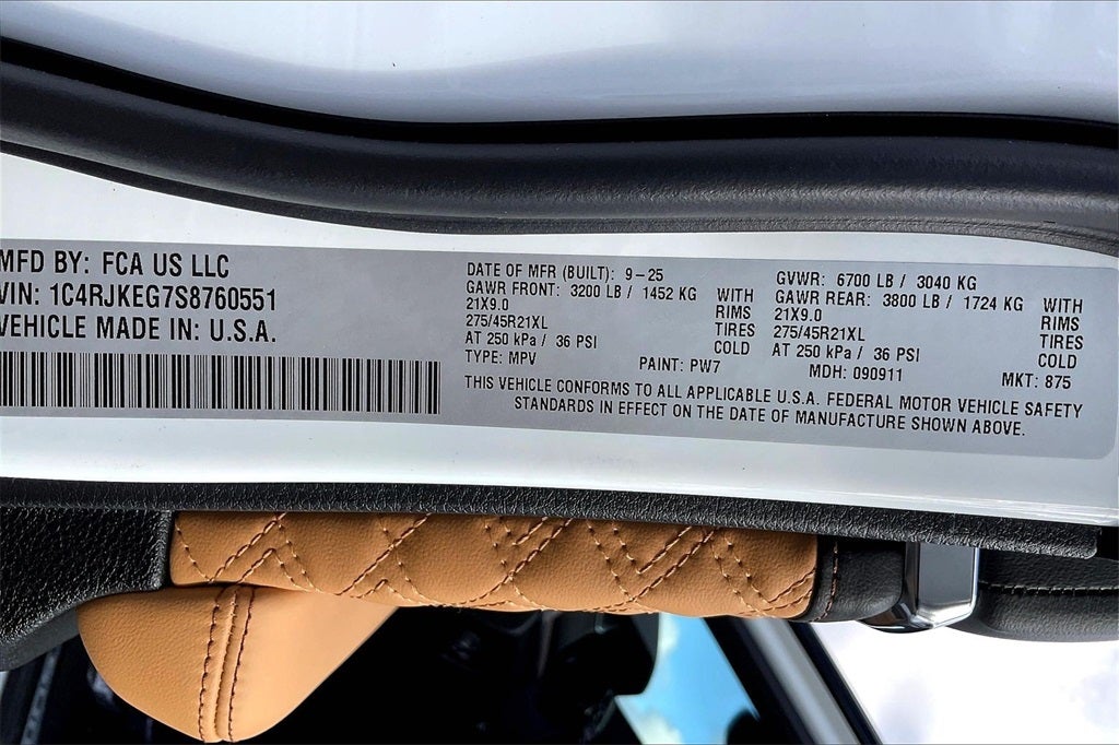 2025 Jeep Grand Cherokee Summit