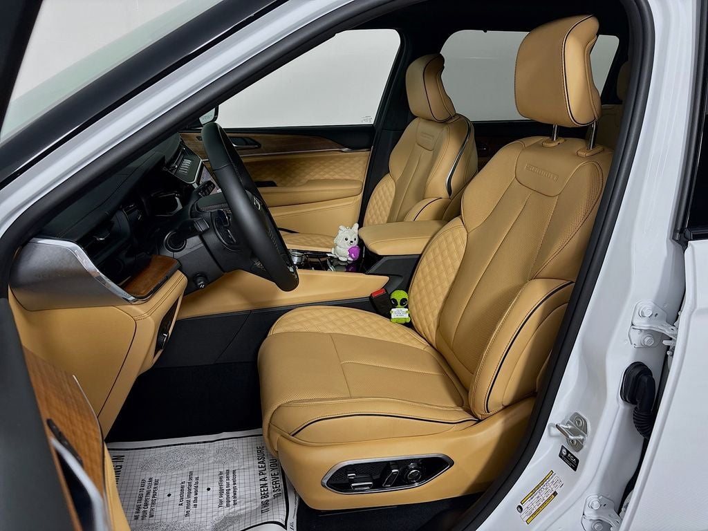 2026 Jeep Grand Cherokee Summit