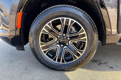 2026 Jeep Grand Wagoneer Base