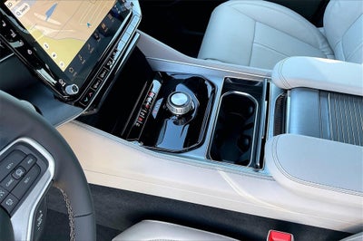 2026 Jeep Grand Wagoneer Base